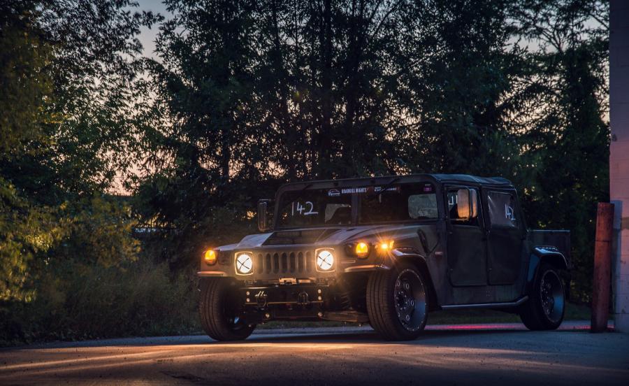  Hummer H1 by Mil-Spec Automotive 2018 года  (фото 1 из 6)